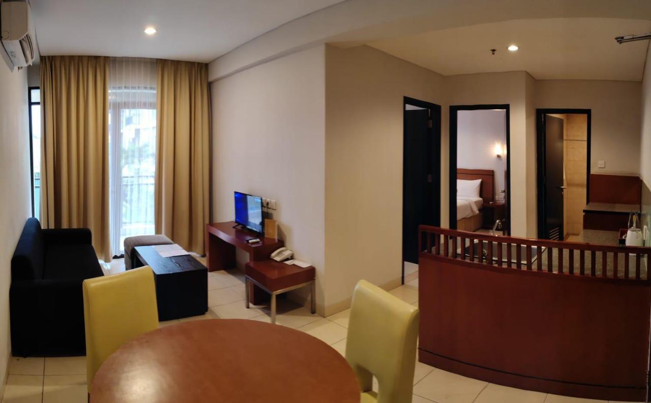 Grand Kuta Hotel and Residence Legian  Bagian luar foto