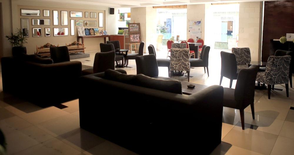 Grand Kuta Hotel and Residence Legian  Bagian luar foto